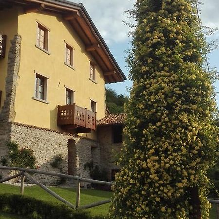 Agriturismo Il Posto Delle Fragole サン・ジョヴァンニ・ビアンコ エクステリア 写真